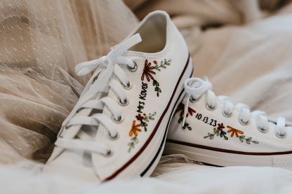Custom Floral Embroidered Bridal Low-top Sneakers