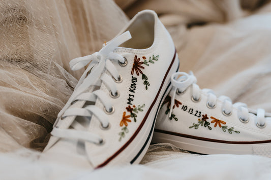 Custom Floral Embroidered Bridal Low-top Sneakers